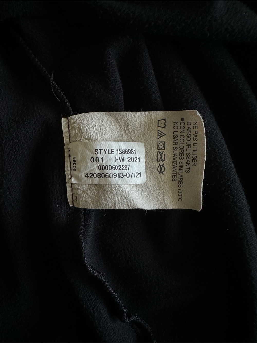 Under Armour Women’s Black ColdGear Fleece Lined Mock Neck Long Sleeve Top - Picture 7 of 7